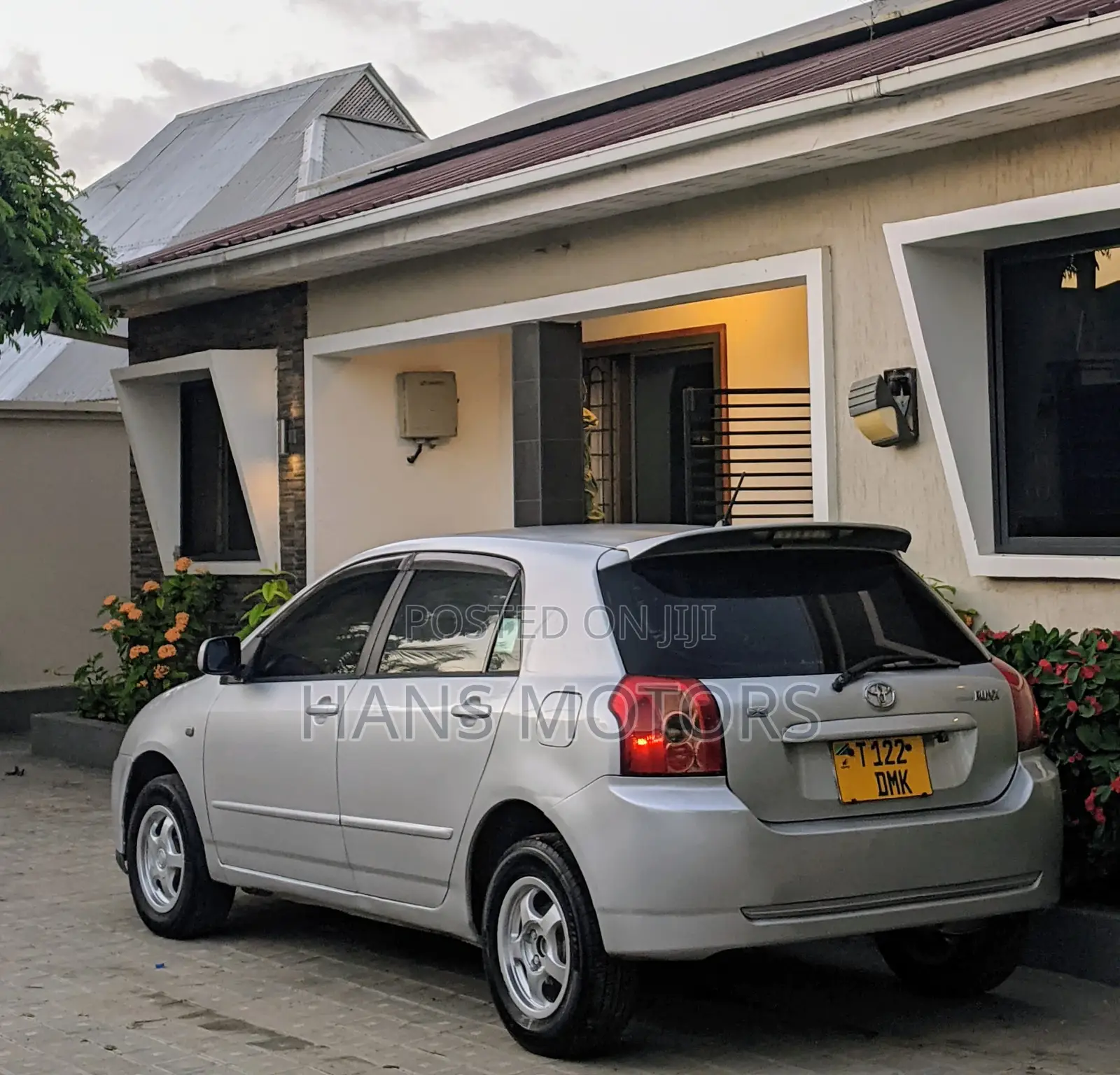 Toyota Corolla RunX 2002 Silver