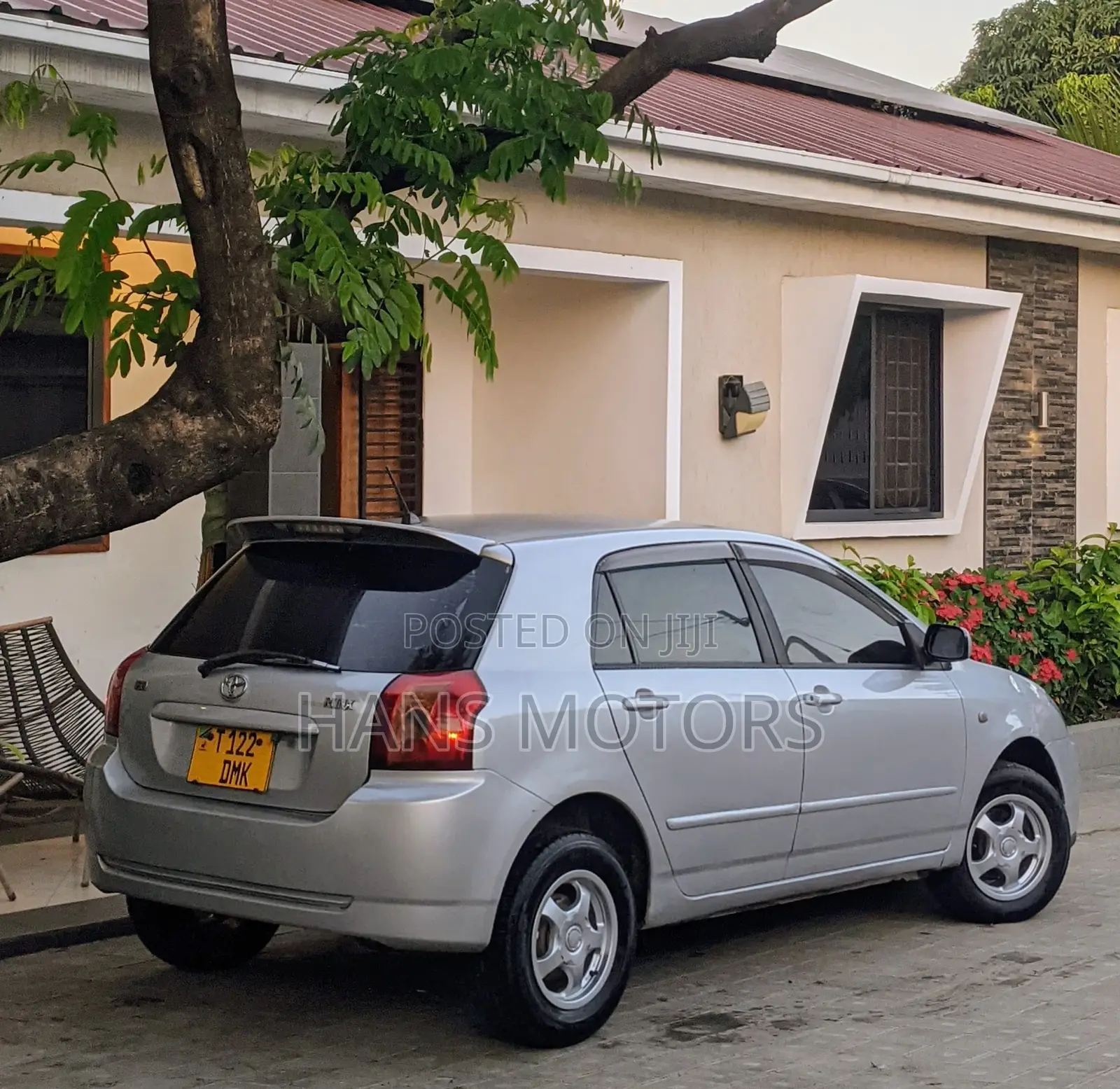 Toyota Corolla RunX 2002 Silver