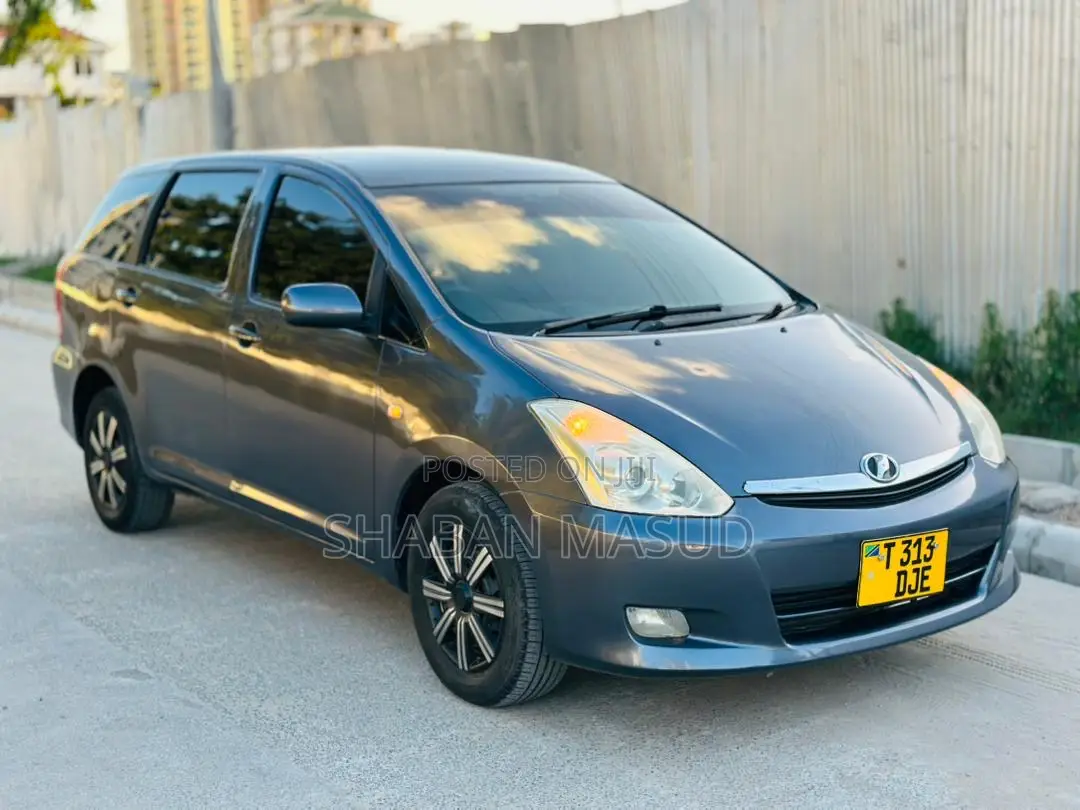 Toyota Wish 2005 Gray