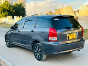 Toyota Wish 2005 Gray