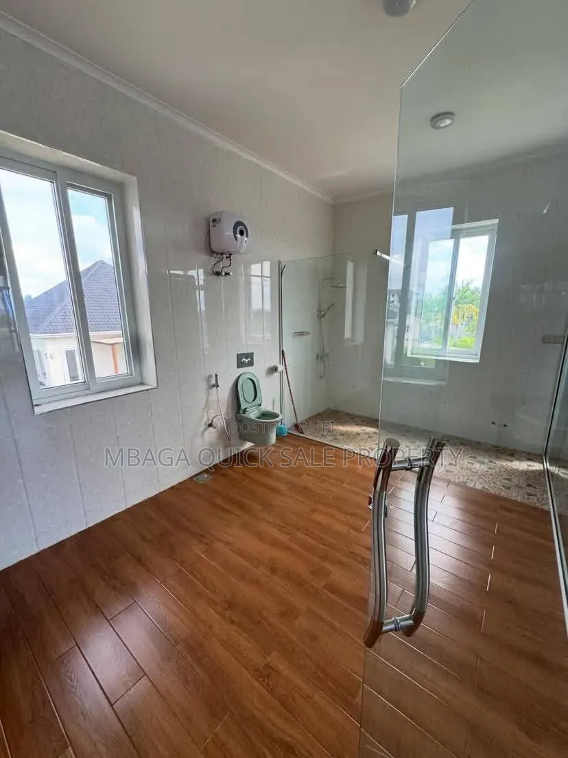 4bdrm House in Ununio Beach, Bunju for rent