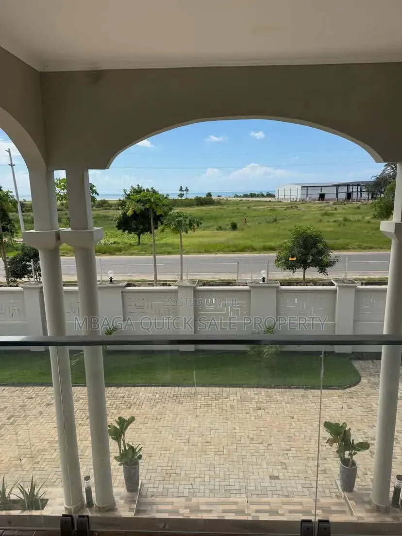 4bdrm House in Ununio Beach, Bunju for rent