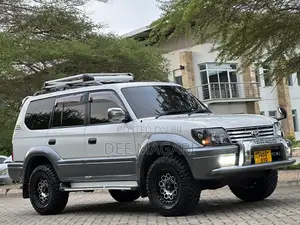 Toyota Land Cruiser Prado 2002 White