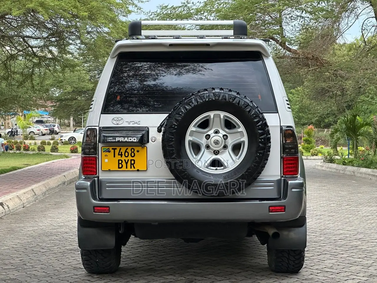 Toyota Land Cruiser Prado 2002 White