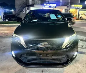 Toyota Harrier 2.0 2015 Black