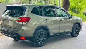 Subaru Forester 2020 Green