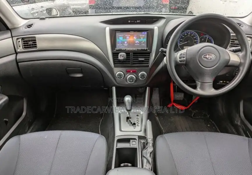 Subaru Forester 2011 Pearl