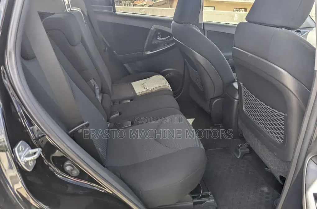 Toyota RAV4 2011 Black