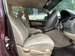 Toyota Alphard 2005 Maroon