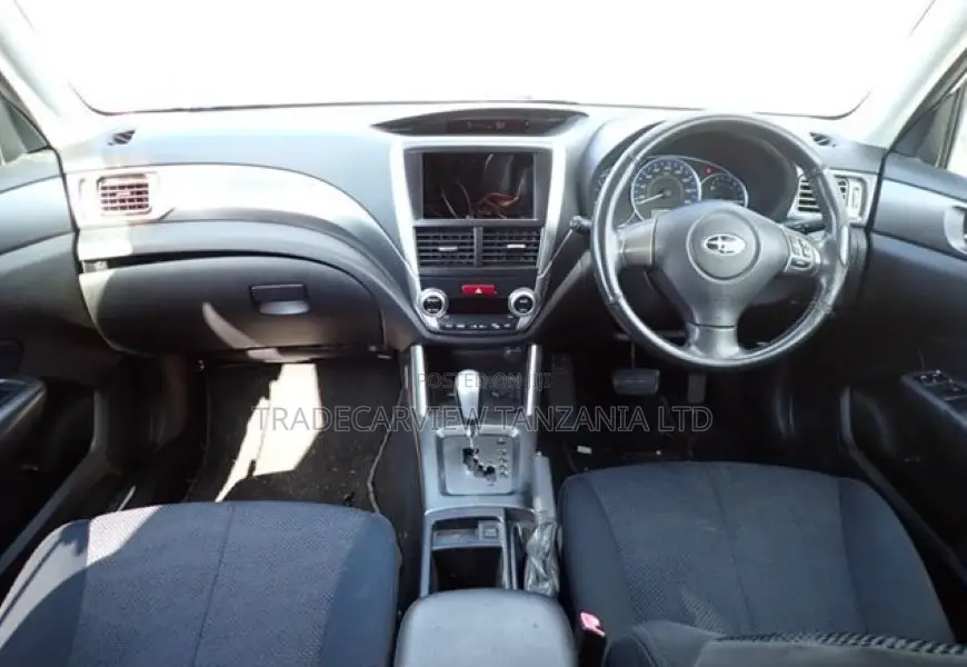 Subaru Forester 2010 Pearl