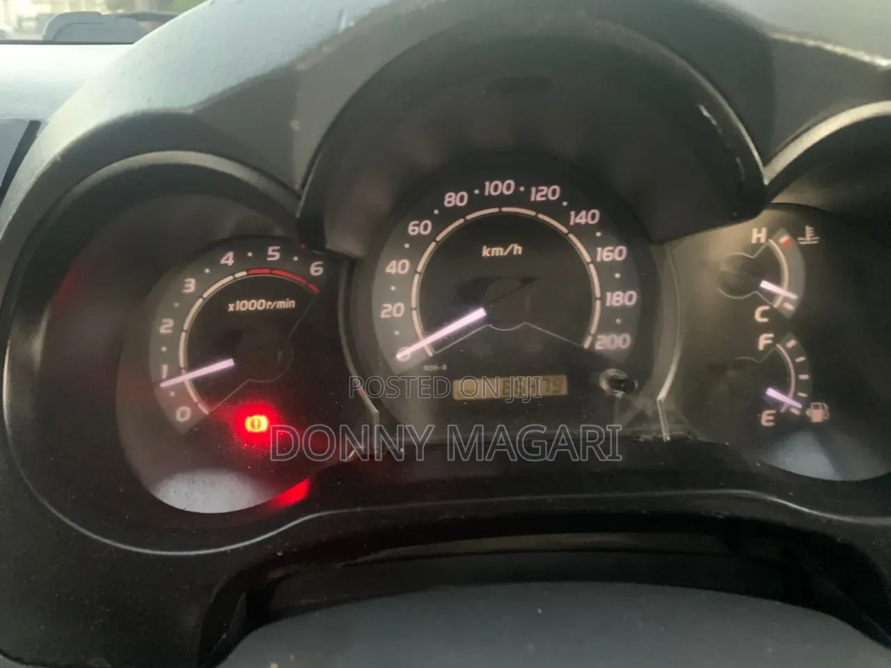 Toyota Hilux 2011 White