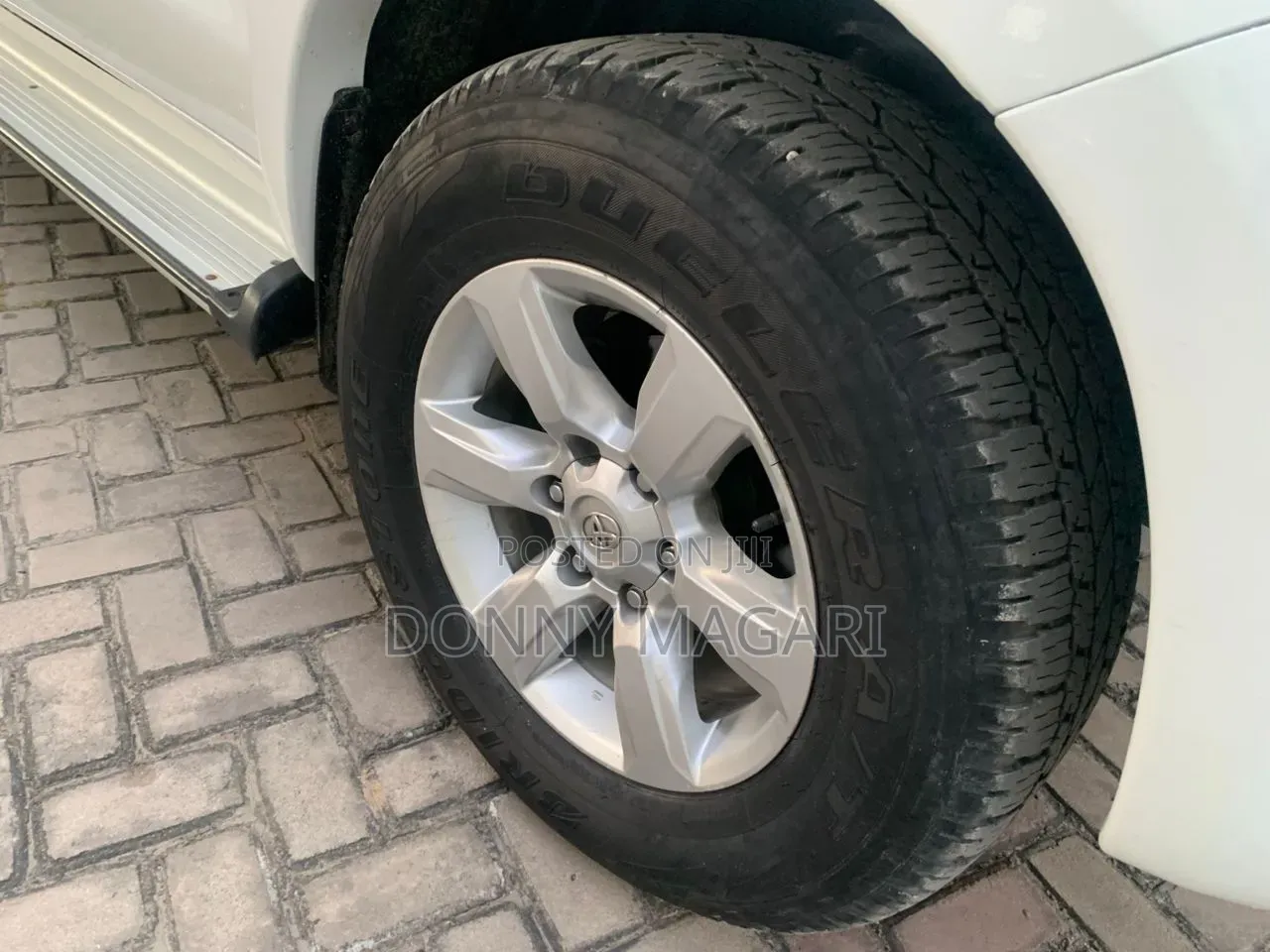 Toyota Hilux 2011 White