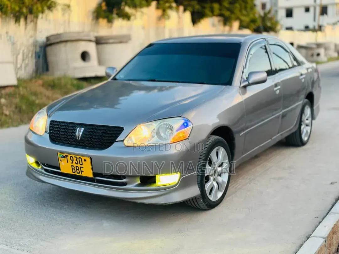 Toyota Mark II 2002 Gray