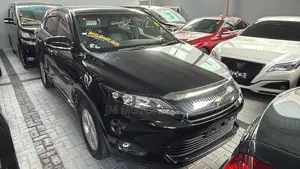 Toyota Harrier Progress Metal & Leather 2016 Black