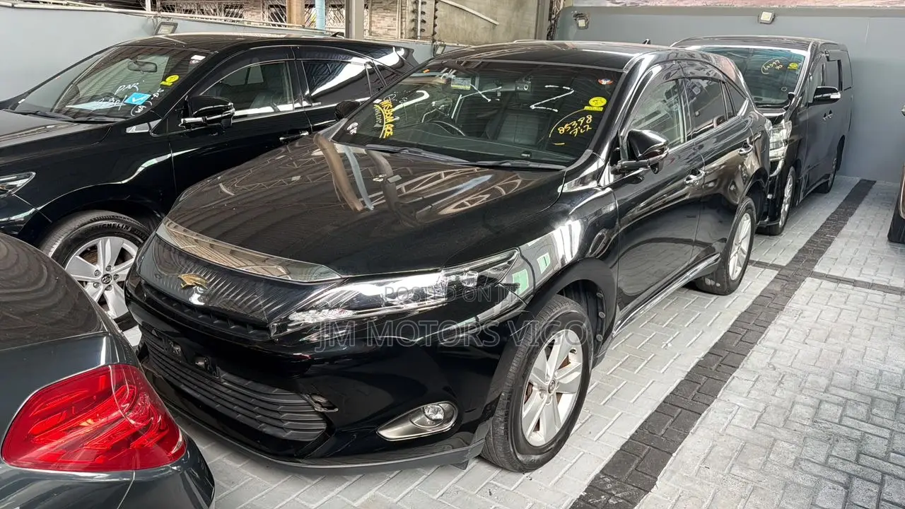 Toyota Harrier Progress Metal & Leather 2016 Black