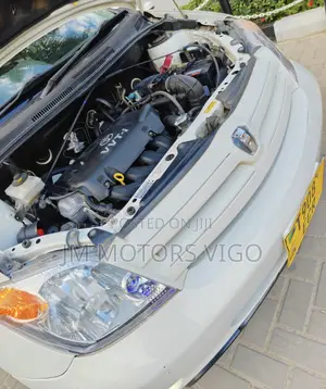 Toyota IST 2004 Pearl
