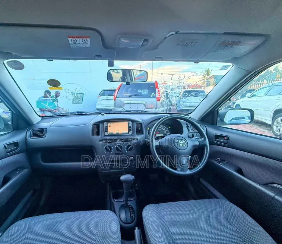 Toyota Succeed 2006 Silver