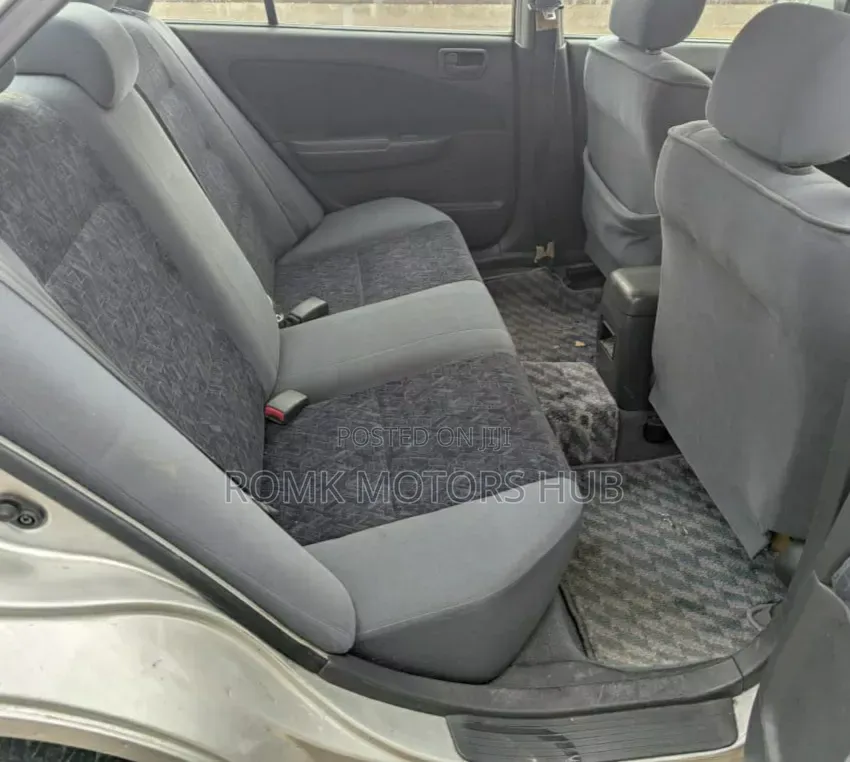 Toyota Carina 1999 Silver