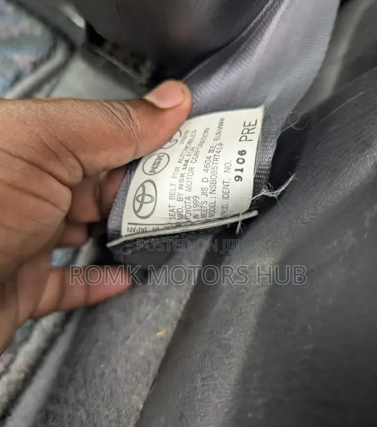 Toyota Carina 1999 Silver