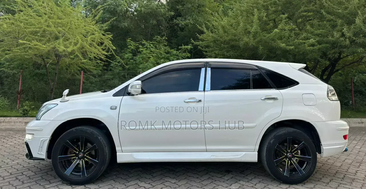 Toyota Harrier 2007 White