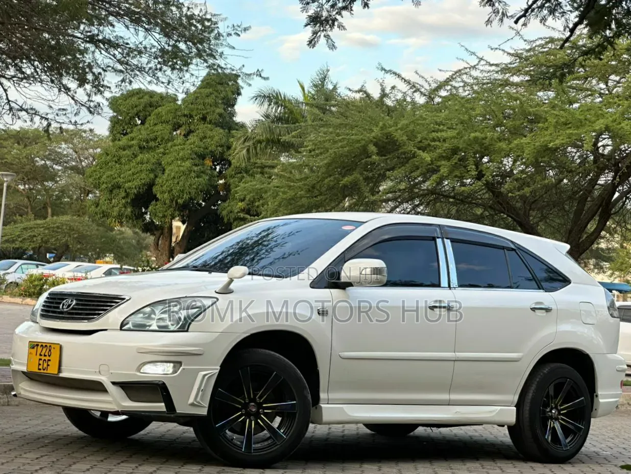 Toyota Harrier 2007 White