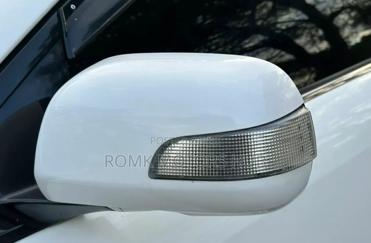 Toyota Harrier 2007 White
