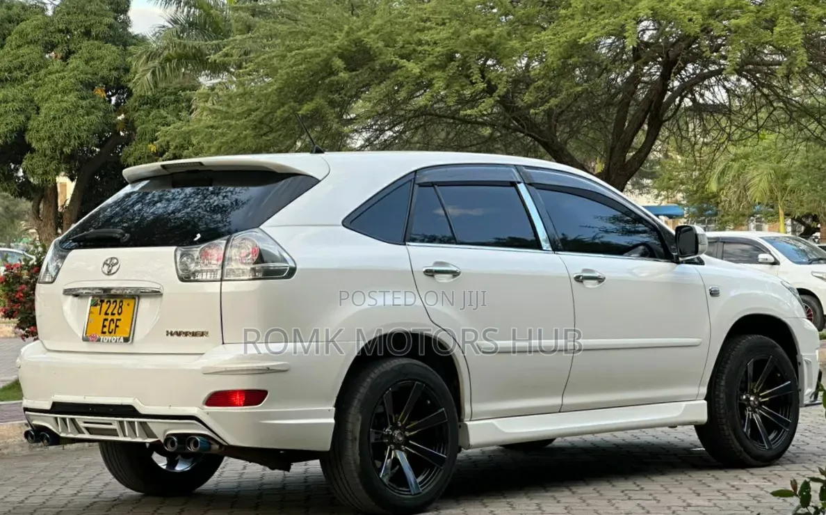 Toyota Harrier 2007 White