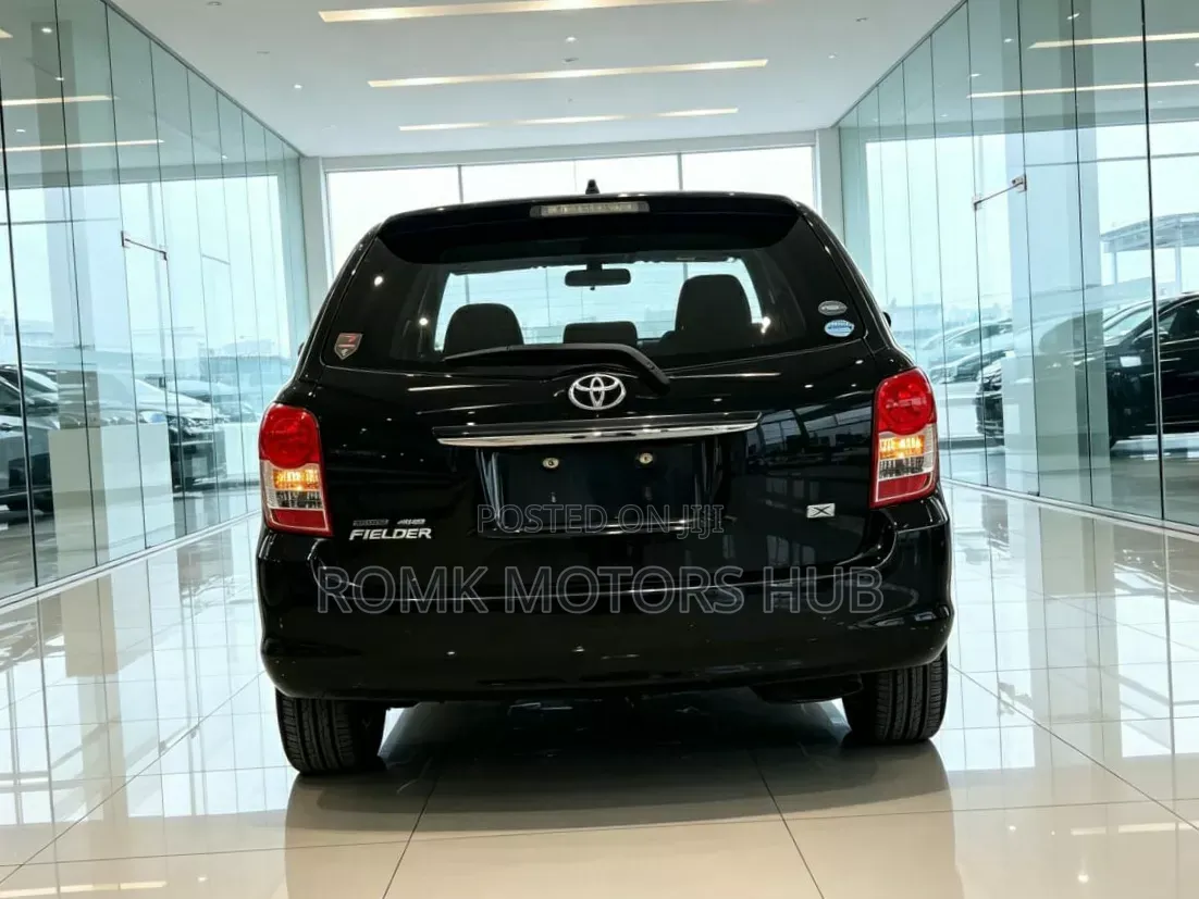 Toyota Corolla Fielder 2010 Black