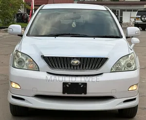 Toyota Harrier 2006 White