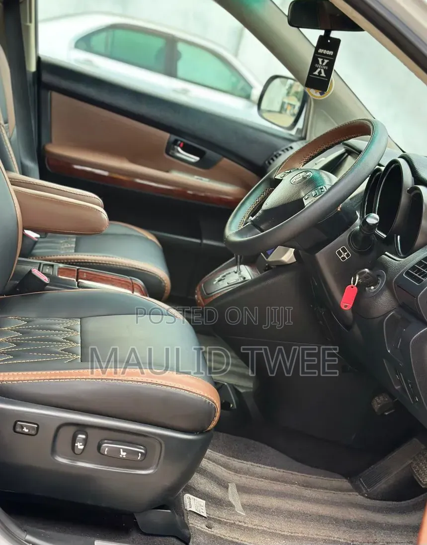 Toyota Harrier 2006 White