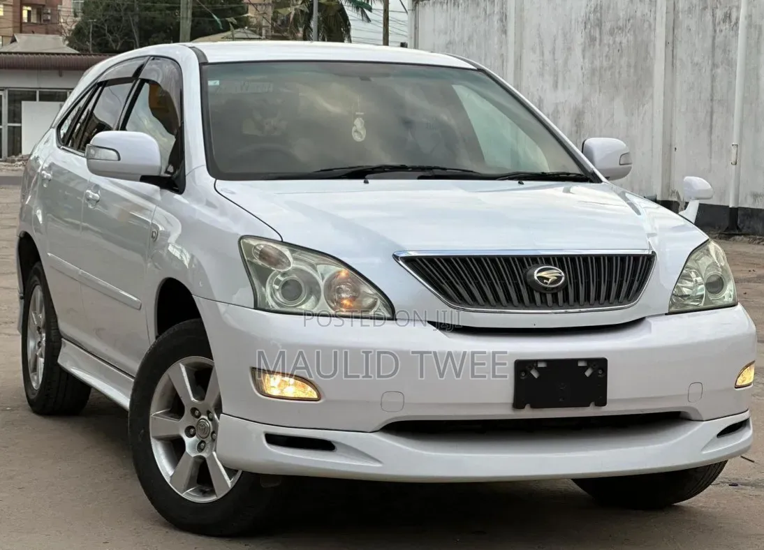 Toyota Harrier 2006 White