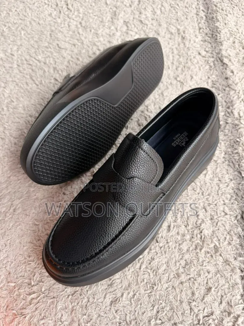 Men's Leather Shoes or Footwears Completely Og Smartly Leathered