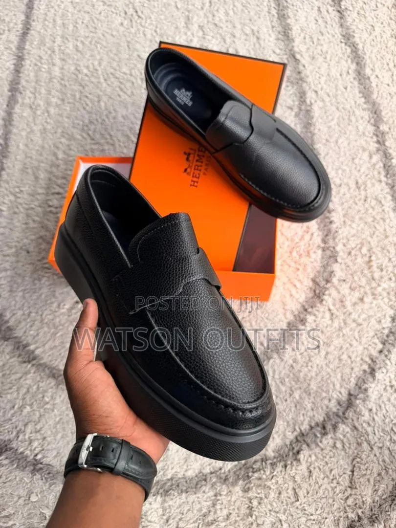 Men's Leather Shoes or Footwears Completely Og Smartly Leathered