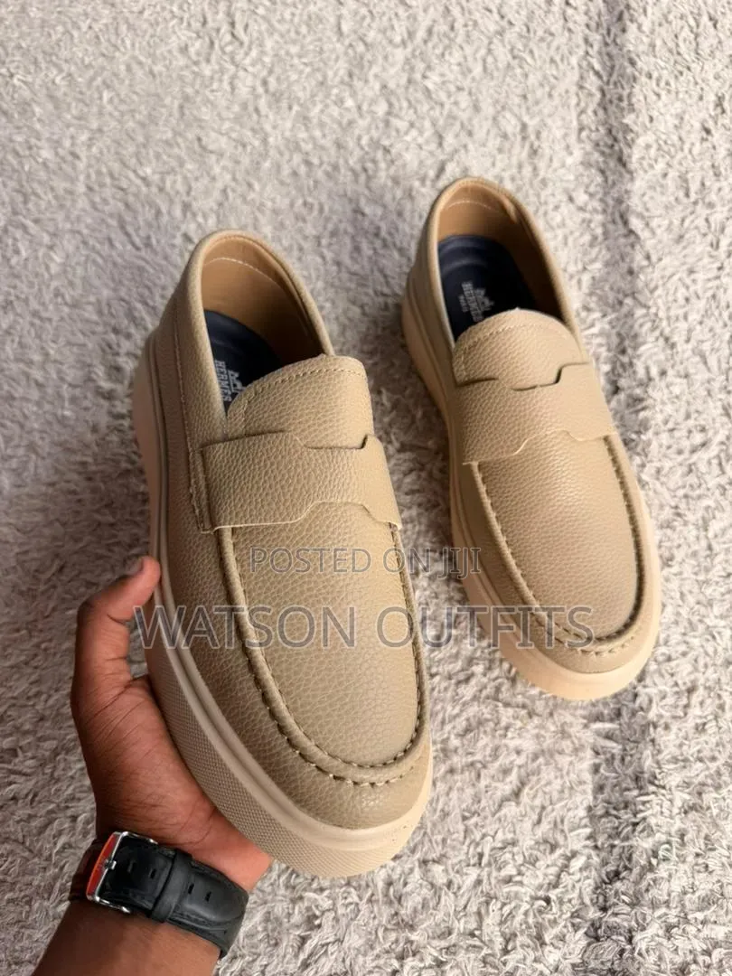 Men's Leather Shoes or Footwears Completely Og Smartly Leathered