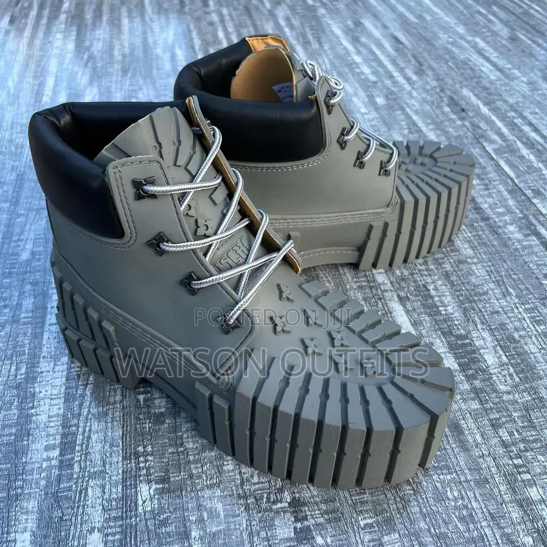 Men's New and Original Shoes Boots or Buti for Artists