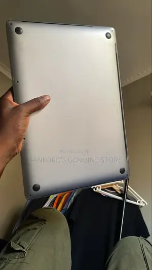 Laptop Apple MacBook Pro 2019 16GB Intel Core i5 SSD 512GB