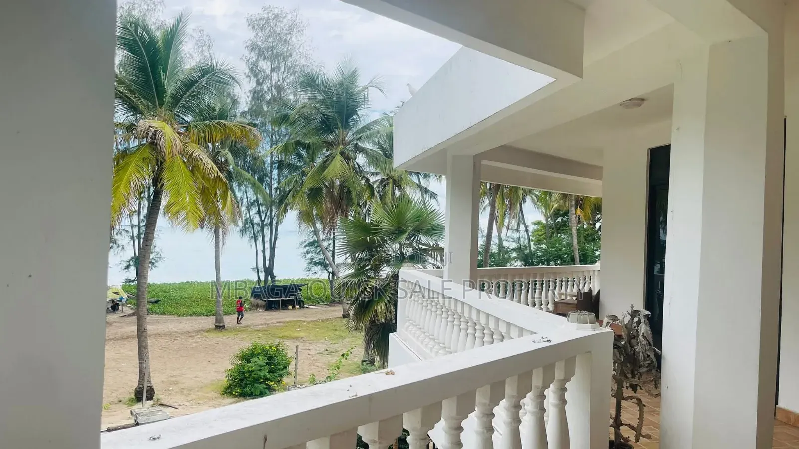 8bdrm Penthouse in Mbezi Beach for sale