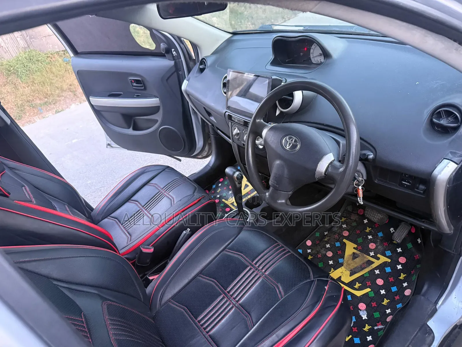 Toyota IST 2004