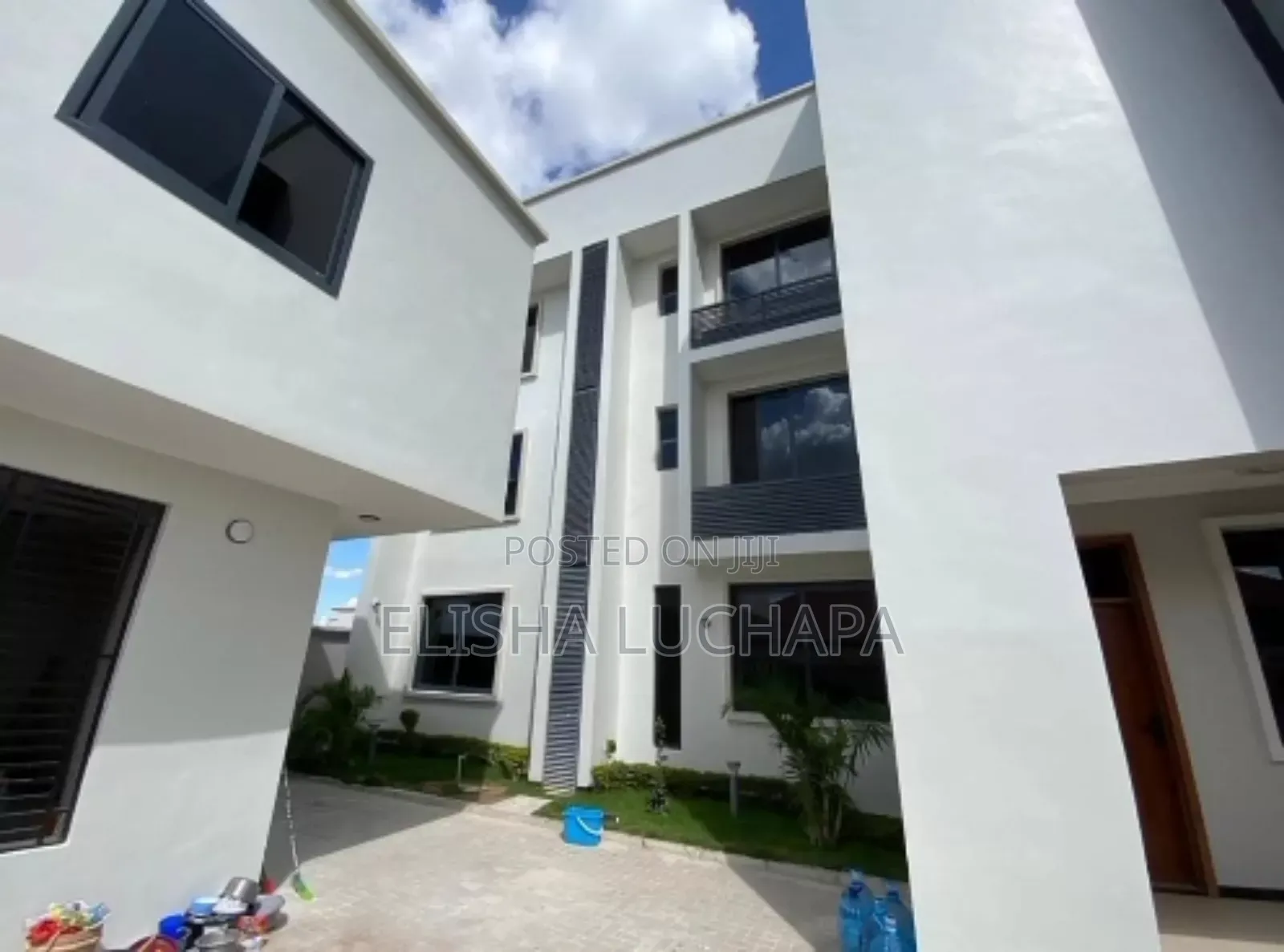 Furnished 16bdrm Mansion in Mvumi Makulu for sale