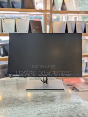 Desktop Computer HP EliteDesk 705 8GB AMD Ryzen 5 SSD 256GB