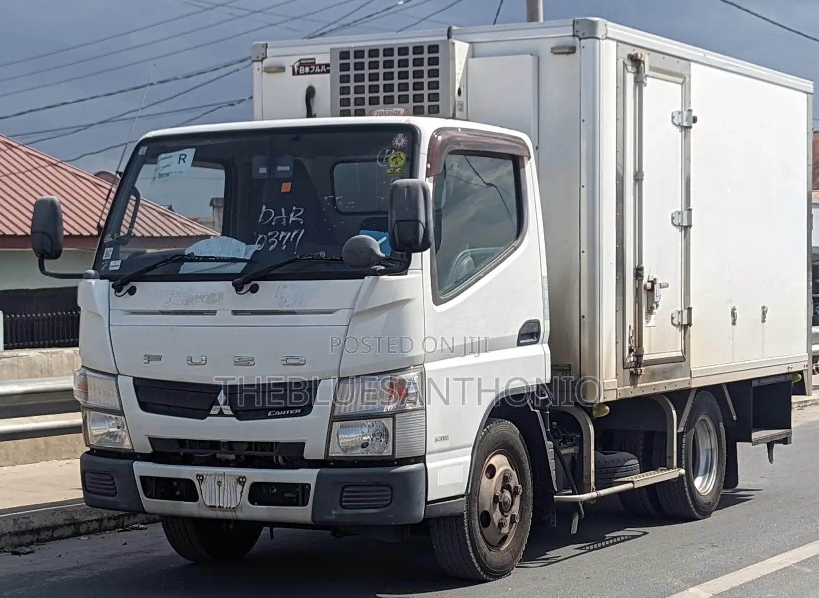 Mitsubishi Fuso 2018 White on Sale
