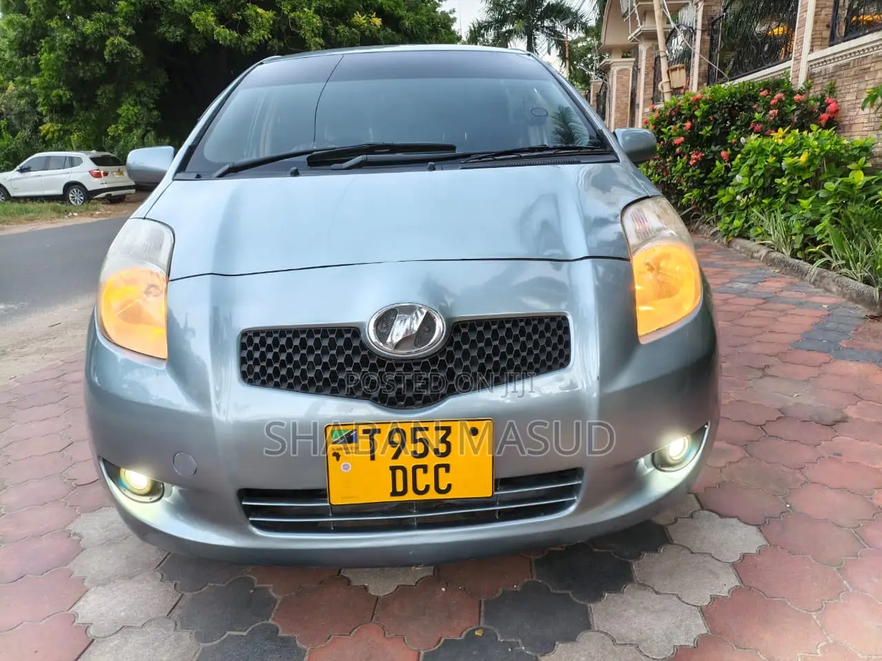 Toyota Vitz 1.0 FWD 5dr 2004 Beige