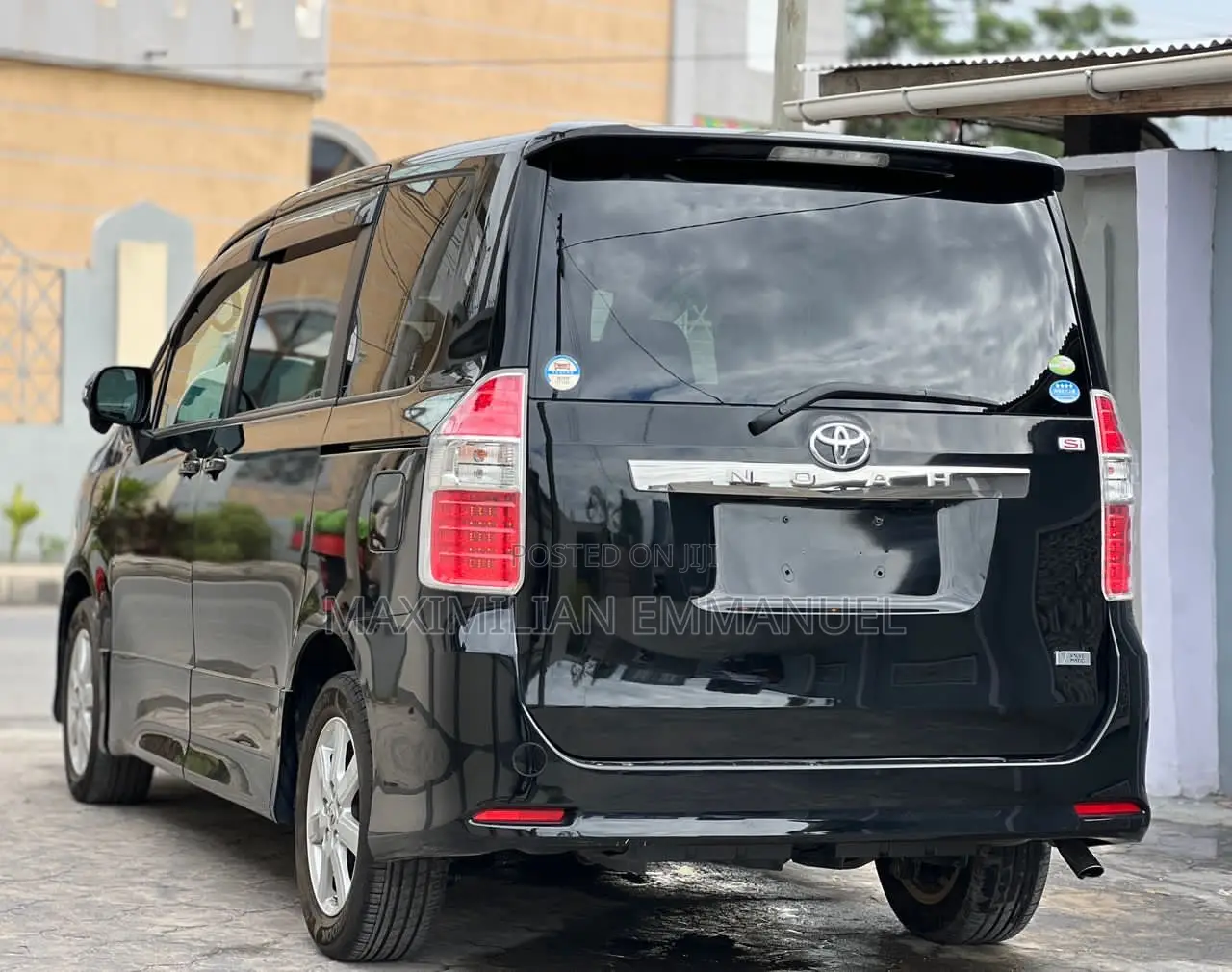 Toyota Noah 2009 Black