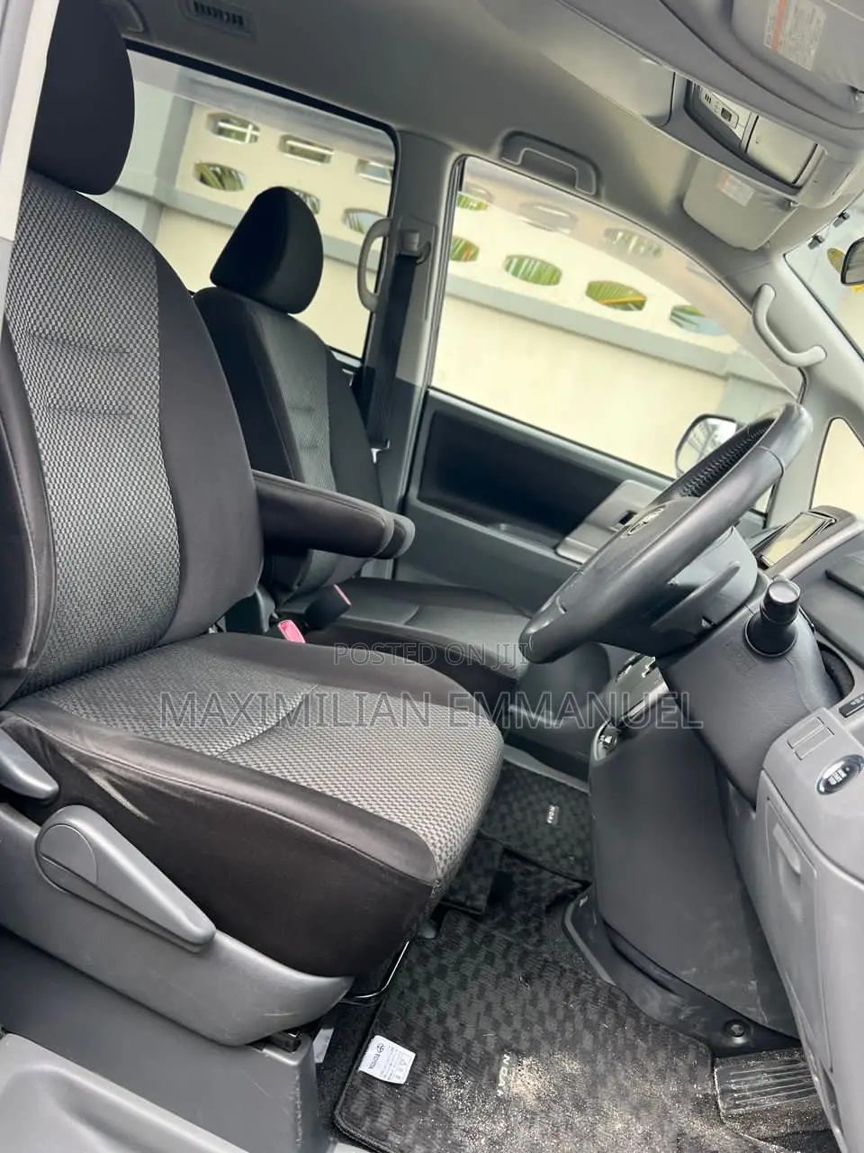 Toyota Noah 2009 Black