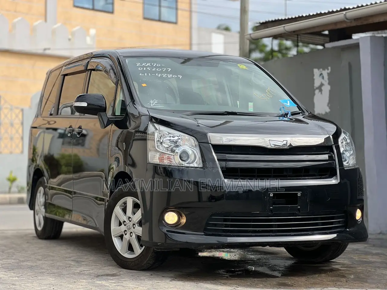 Toyota Noah 2009 Black