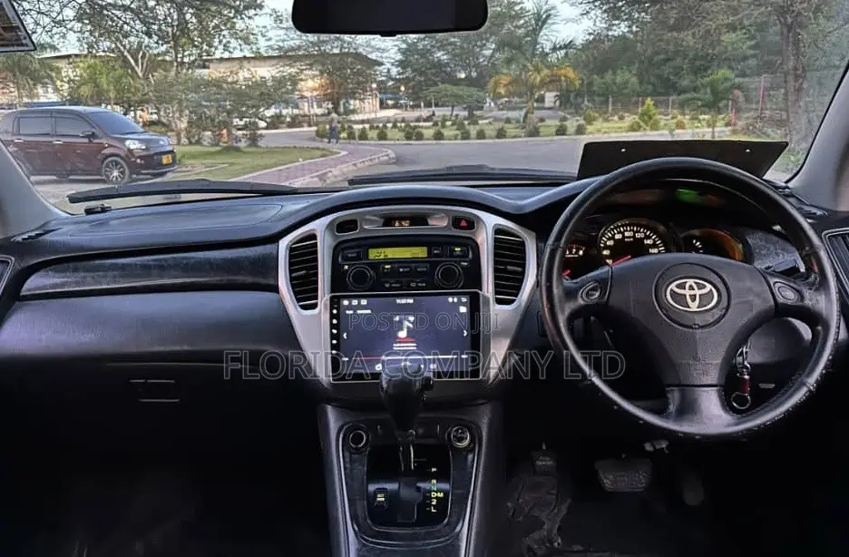 Toyota Kluger 2002 Black