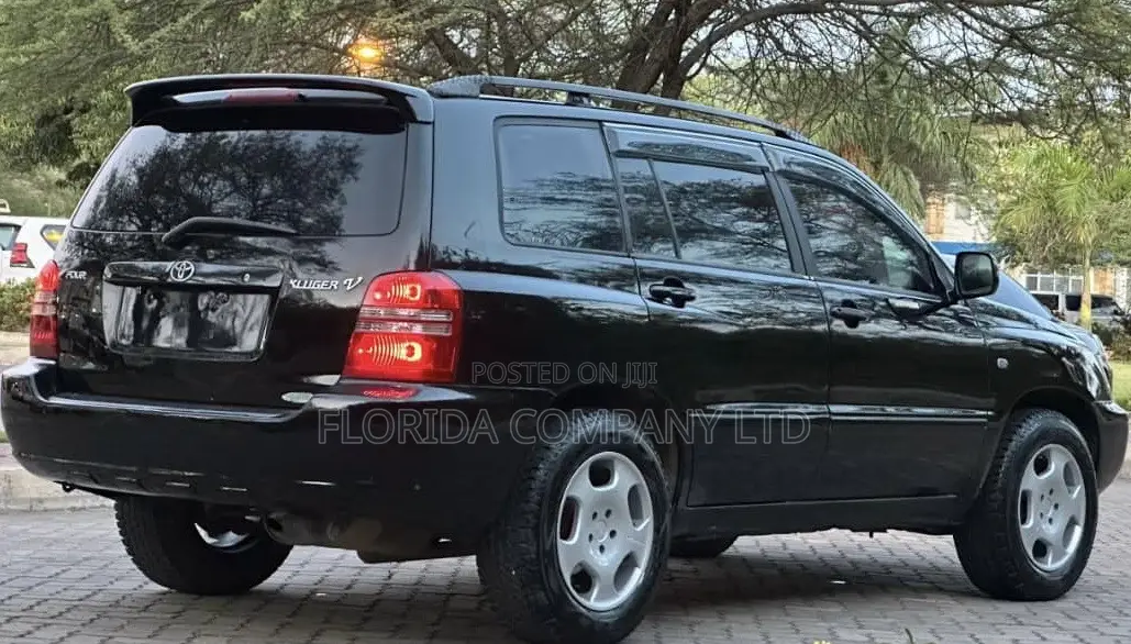Toyota Kluger 2002 Black