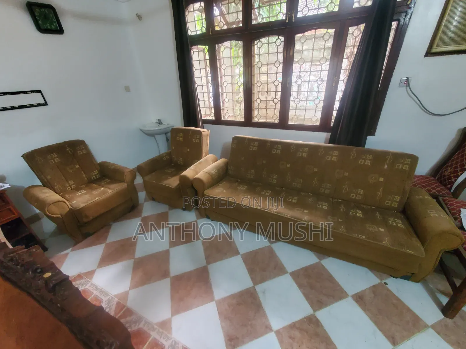 Sofas, Makochi