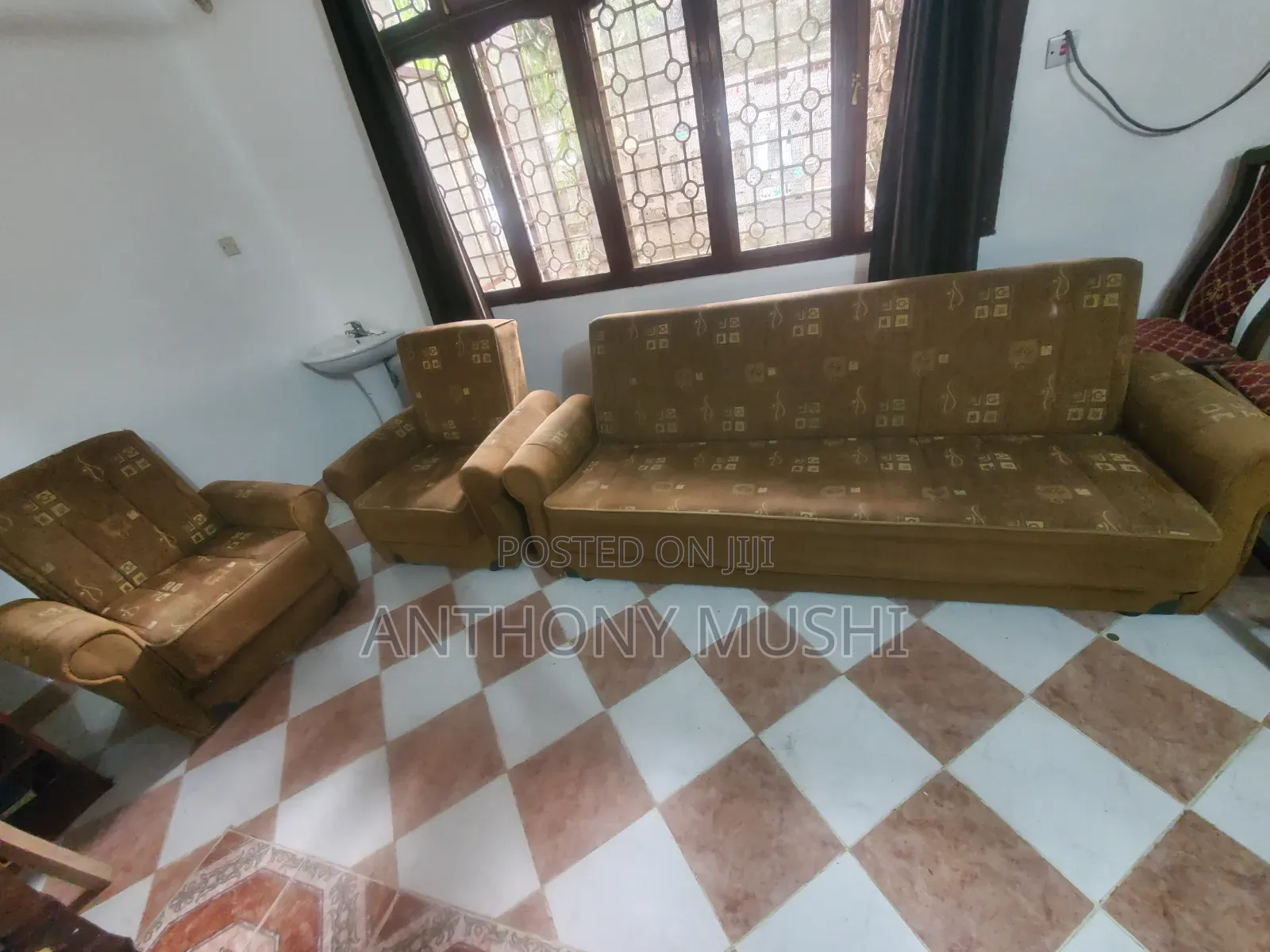 Sofas, Makochi