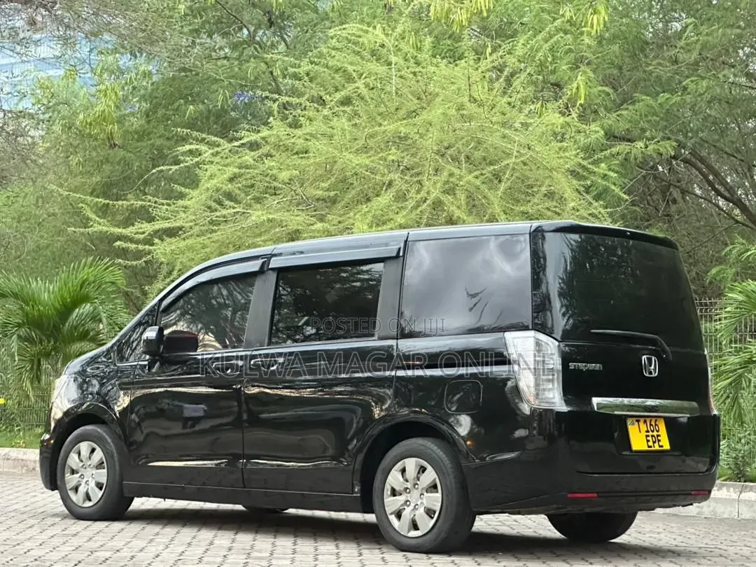 Honda Stepwgn 2013 Black